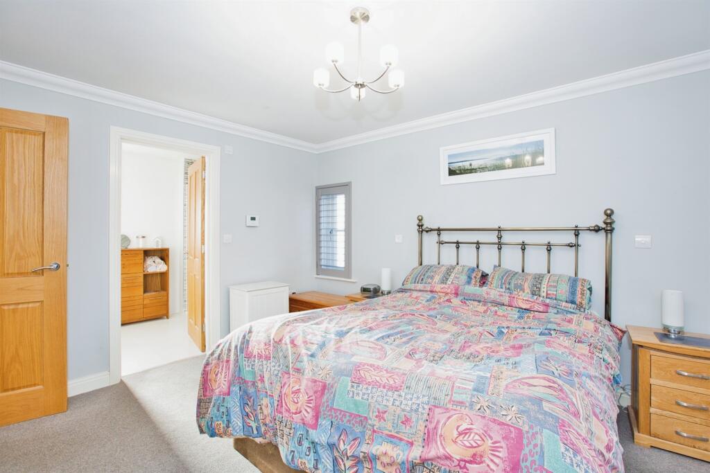 Additional image 10 of Emletts Way, Yeovil