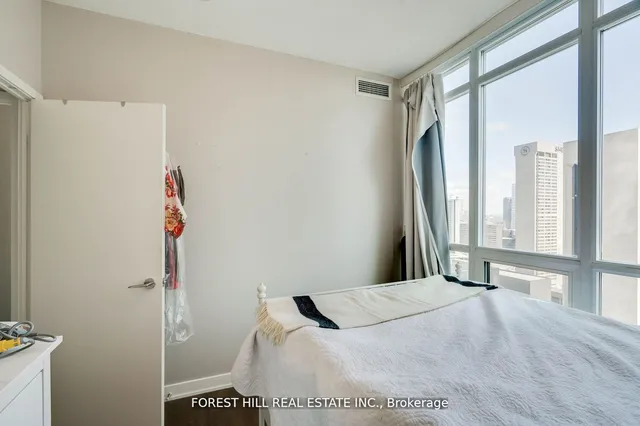 Additional image 19 of 126 Simcoe St Unit 2607