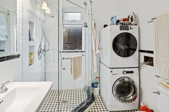 Additional image 27 of 31 Hewitt Ave