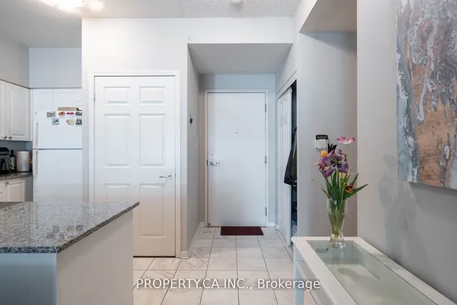 Additional image 2 of 230 Queens Quay Unit 1815