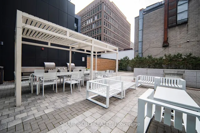 Additional image 38 of 30 Roehampton Ave Unit 1210