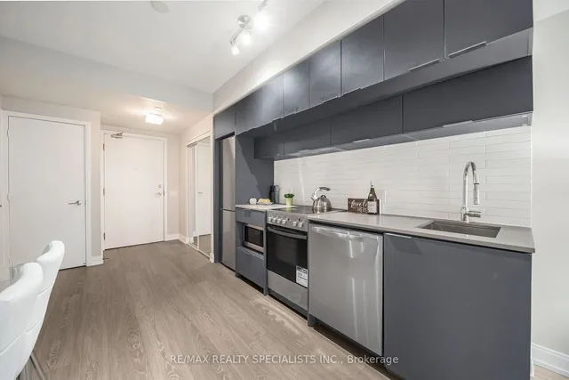 Additional image 15 of 181 Dundas St Unit 4909