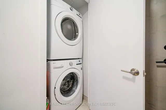 Additional image 29 of 130 River St Unit 1306