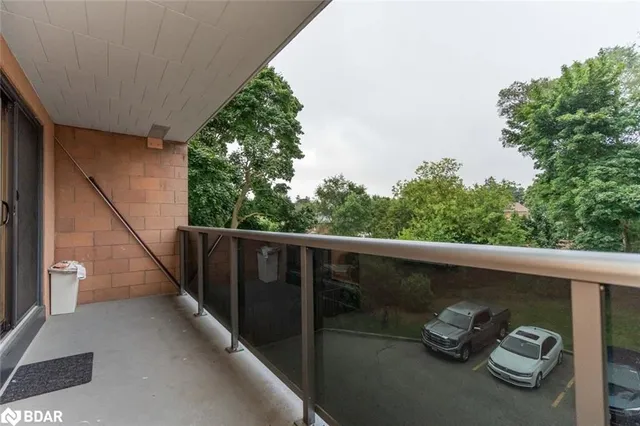 Additional image 21 of 29 West Ave Unit 302