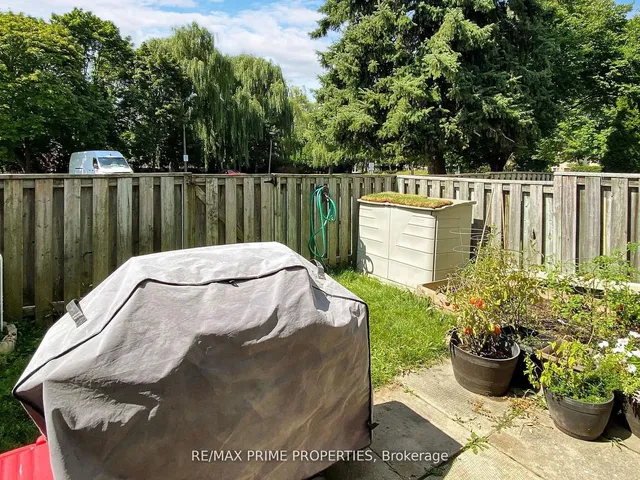 Additional image 25 of 10 Crest Fern Way