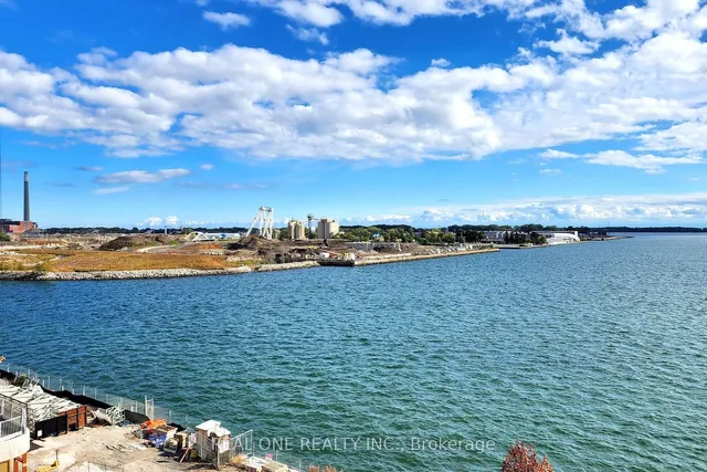 Additional image 39 of 118 Merchants' Wharf Unit 320