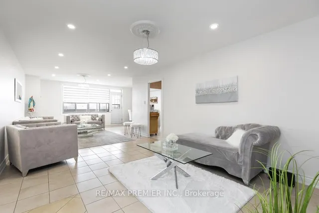 Additional image 4 of 45 Silverstone Dr Unit 410