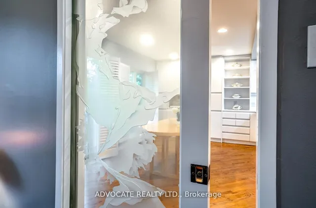 Additional image 11 of 16 Rollscourt Dr