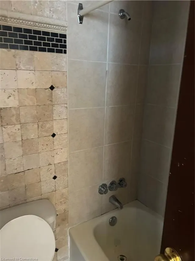 Additional image 24 of 511 The West Mall Unit 1112