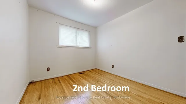 Additional image 20 of 59 Roseglen Cres