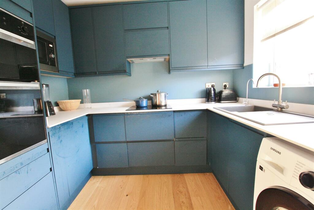 Additional image 4 of Bainton Close, Bradford-On-Avon