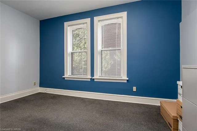 Additional image 32 of 109 College St