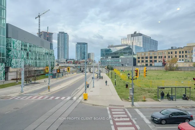 Additional image 36 of 410 King St Unit 220