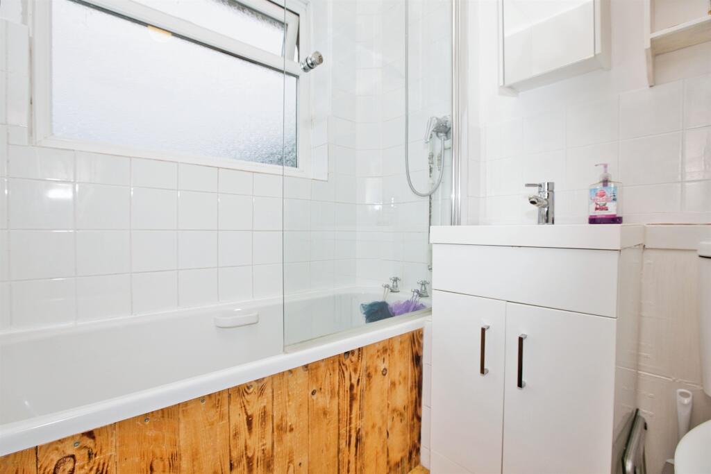 Additional image 14 of Ilchester Road, Yeovil