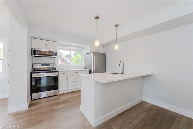 Additional image 5 of 297 Ottawa St