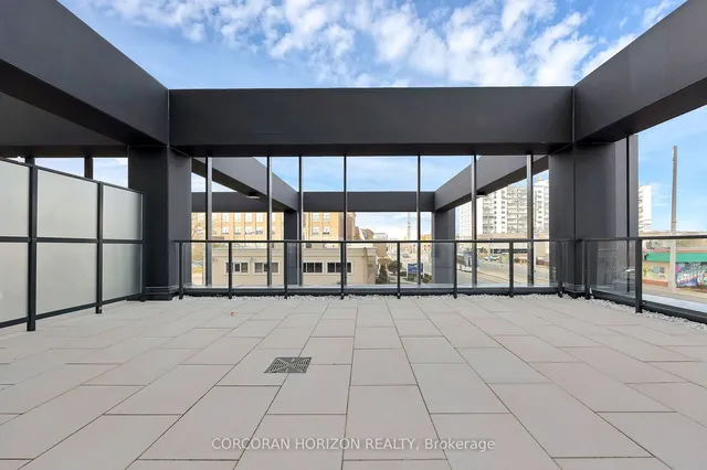 Additional image 21 of 741 King St Unit 202