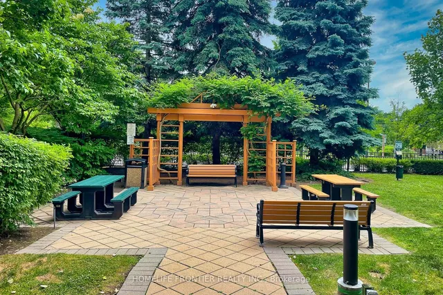 Additional image 23 of 18 Hillcrest Ave Unit 305