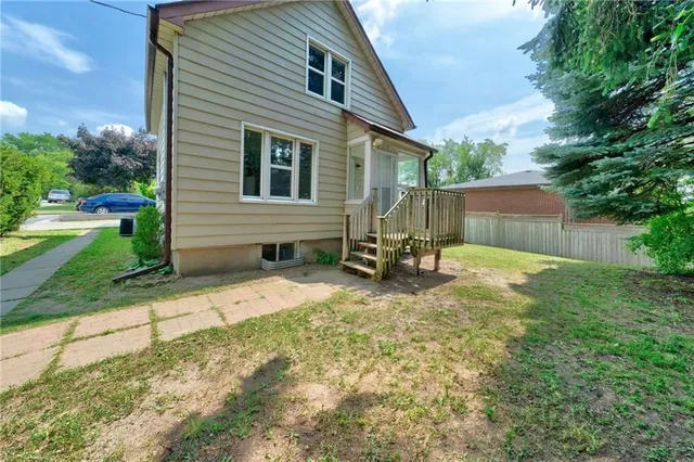 Additional image 13 of 227 FAIRWAY Rd