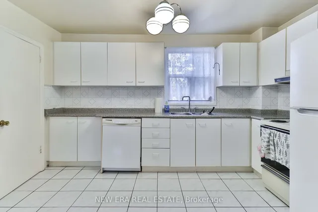 Additional image 10 of 27 Dell Park Ave