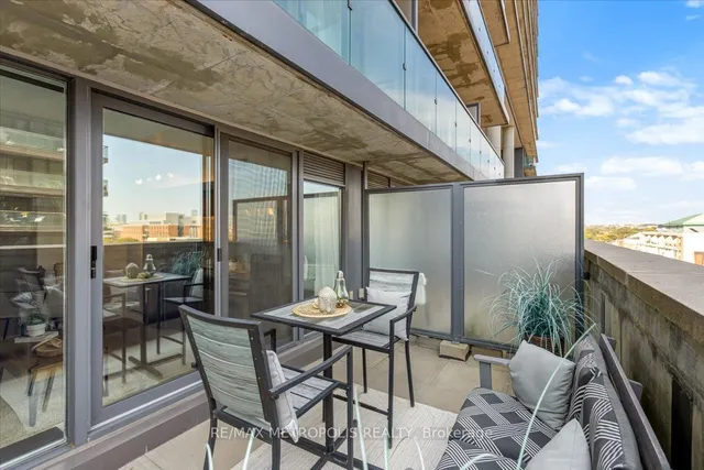 Additional image 15 of 36 Lisgar St Unit 906E