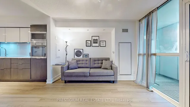 Additional image 5 of 318 Richmond St Unit 905