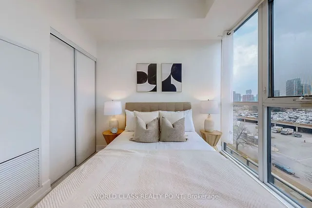 Additional image 19 of 150 Fairview Mall Dr Unit 611