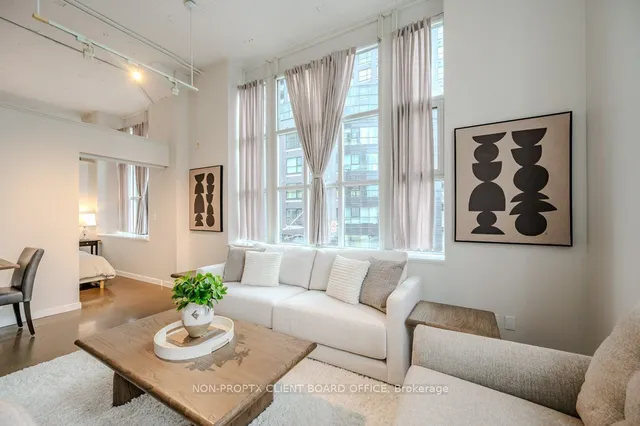 Additional image 21 of 410 King St Unit 220