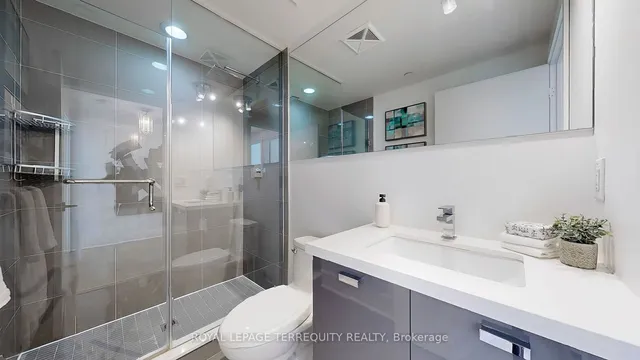 Additional image 21 of 32 Davenport Rd Unit 313