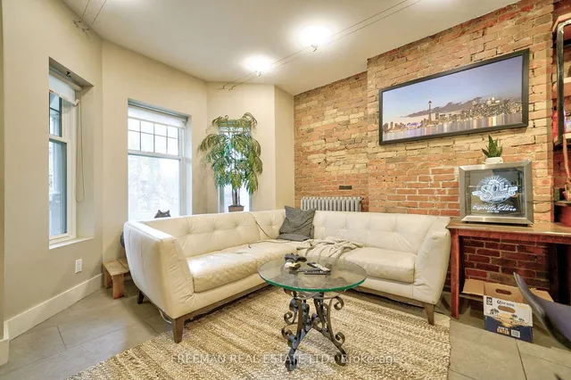 Additional image 27 of 565 Markham St