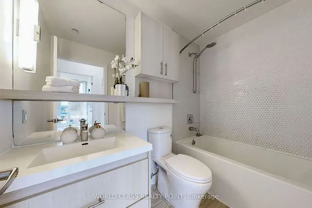 Additional image 22 of 150 Fairview Mall Dr Unit 611