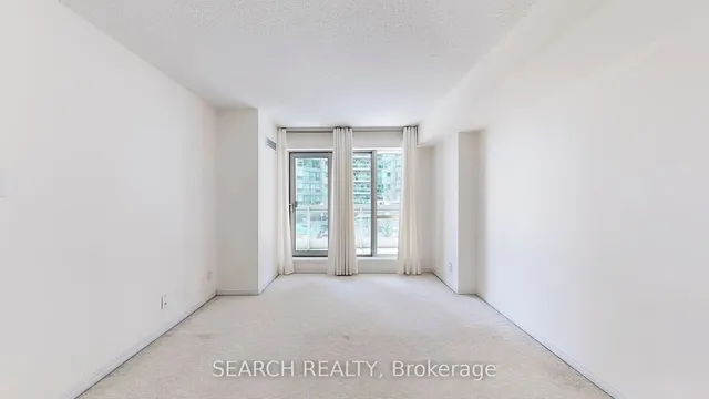 Additional image 18 of 10 Yonge St Unit 413