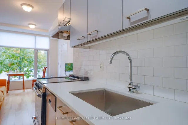 Additional image 11 of 1331 Gerrard St Unit 2