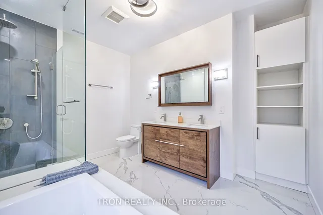 Additional image 23 of 38 Uno Dr