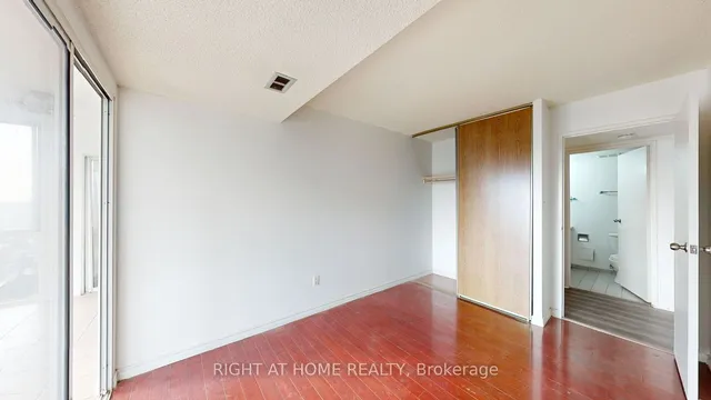 Additional image 18 of 10 Markbrook Lane Unit 1204