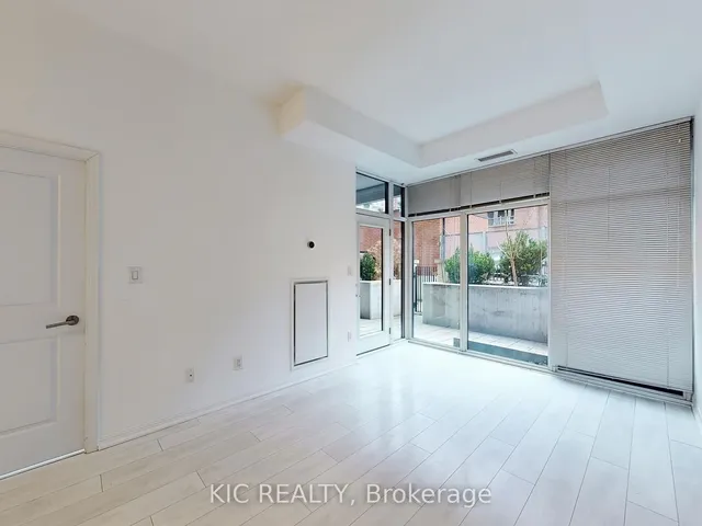 Additional image 11 of 400 Adelaide St Unit 107