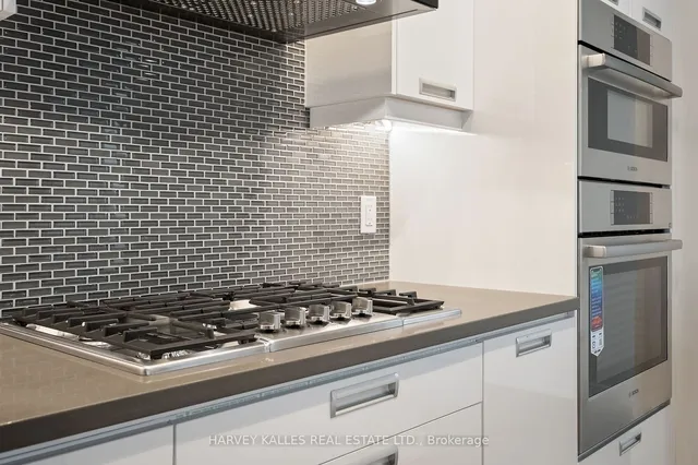 Additional image 20 of 99 John St Unit 4504