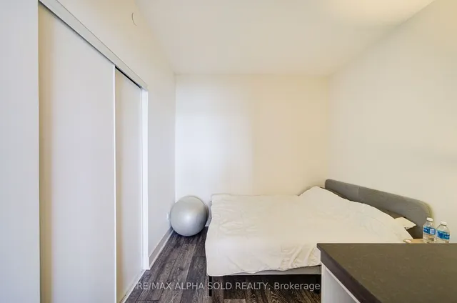 Additional image 16 of 188 Fairview Mall Dr Unit 618