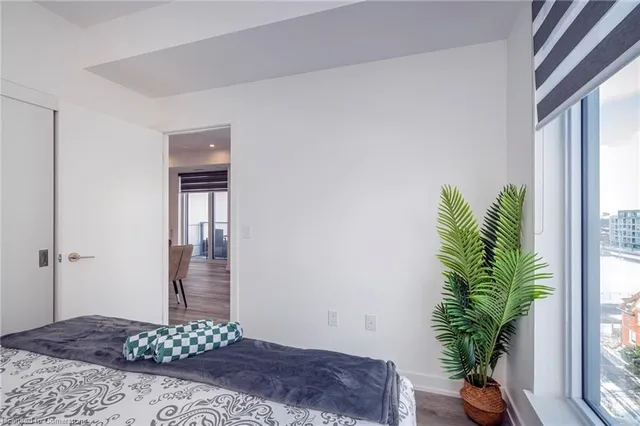 Additional image 32 of 15 Wellington St Unit 612