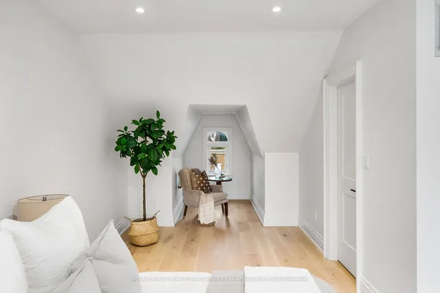 Additional image 18 of 11 Ottawa St