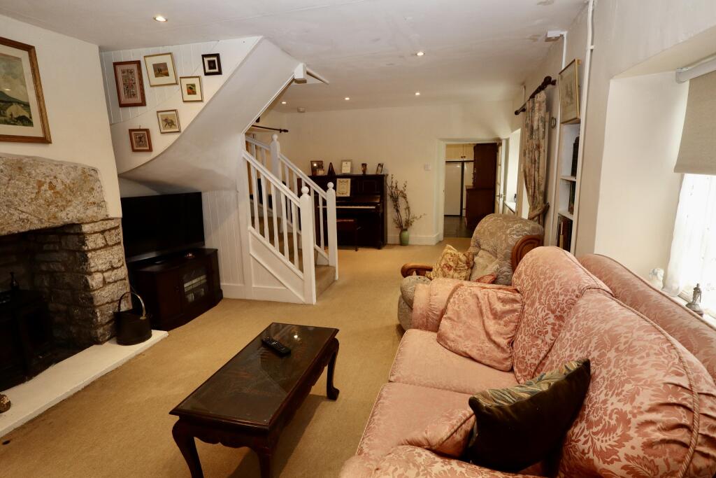 Additional image 3 of Pilton  - (Centre of the village with parking and garden)