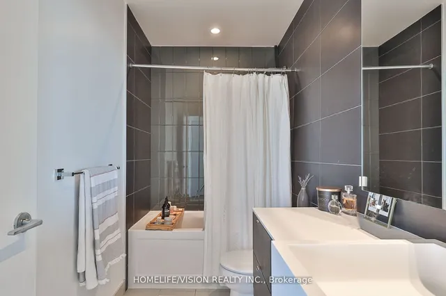 Additional image 34 of 21 Iceboat Terr Unit 4806