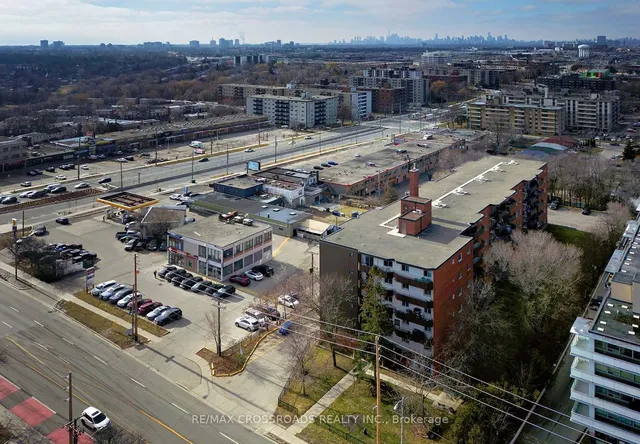 Additional image 3 of 800 Kennedy Road Rd Unit 306