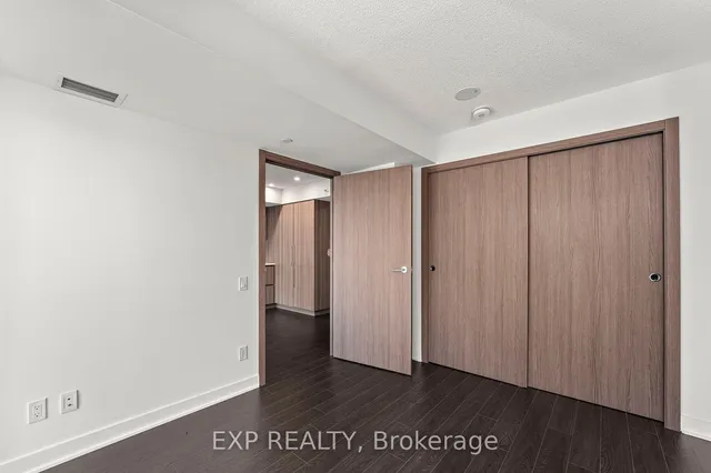 Additional image 22 of 19 Bathurst St Unit 1115