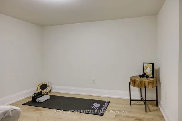 Additional image 33 of 7 Ferncroft Dr