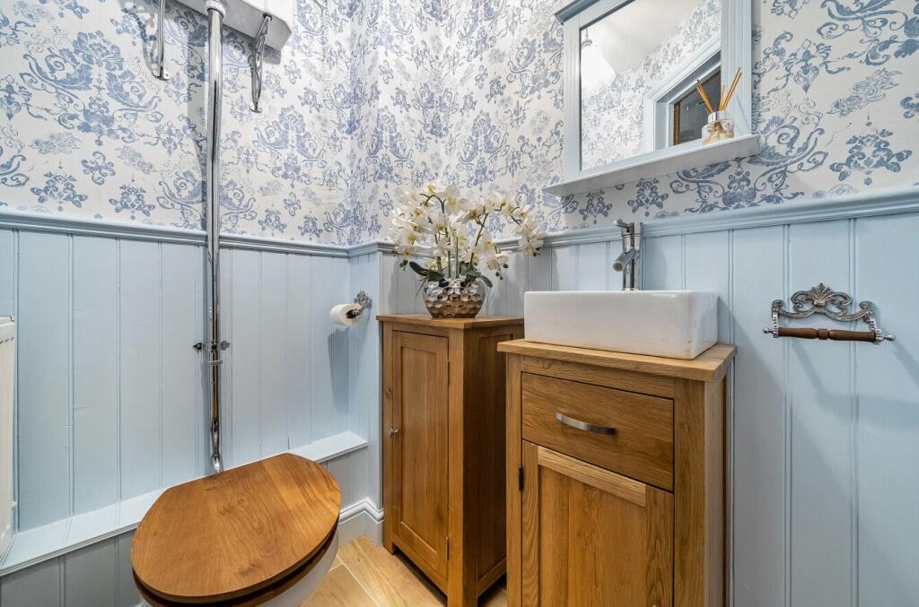 Additional image 7 of Blackmore Vale Close, Templecombe, Somerset, BA8