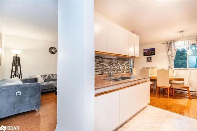 Additional image 9 of 29 West Ave Unit 302