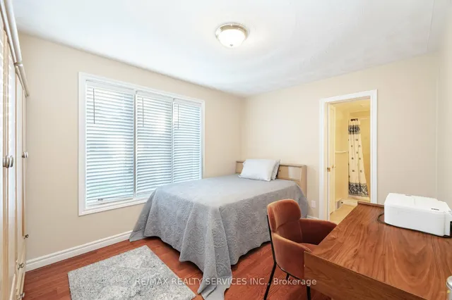 Additional image 27 of 41 Jadestone Crt