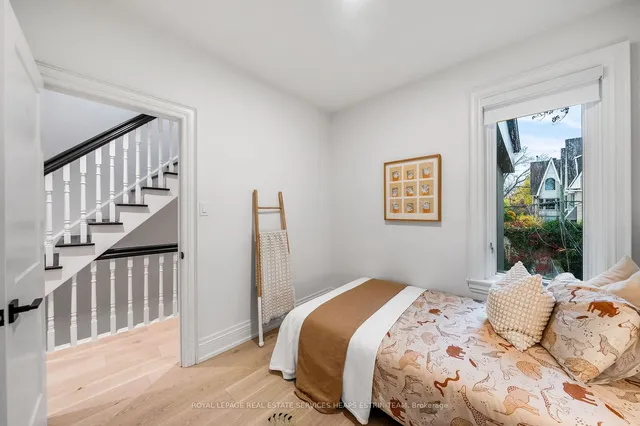 Additional image 26 of 11 Ottawa St