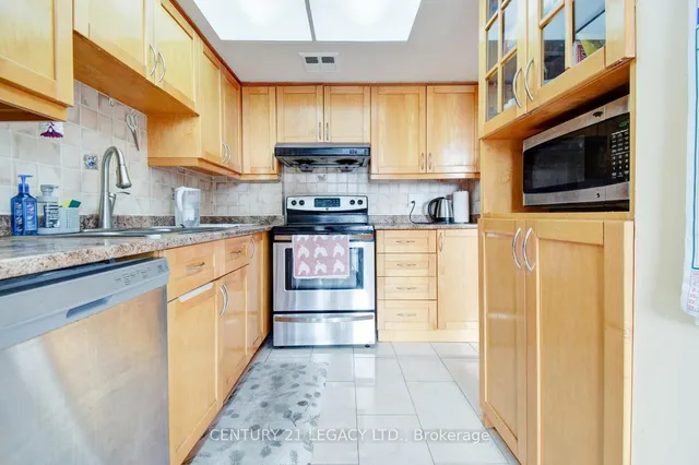 Additional image 21 of 10 Markbrook Lane Unit 1410