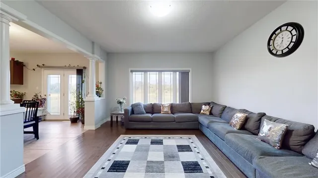 Additional image 6 of 341 RIVERTRAIL Ave